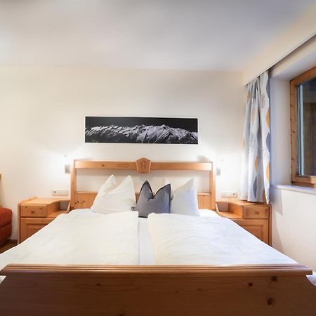 Neukirchen am Großvenediger Appartements Hochlega חדר תמונה