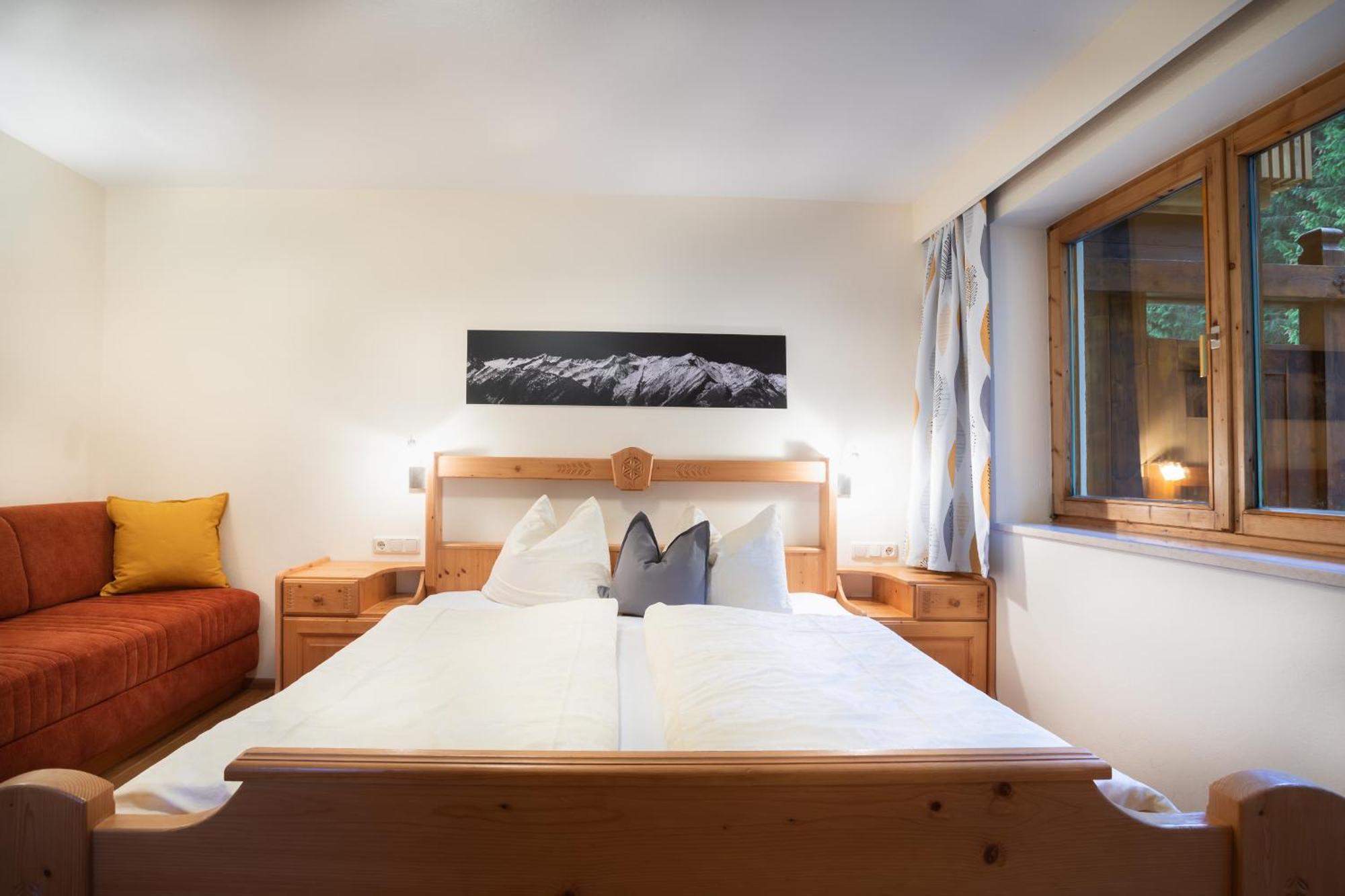 Neukirchen am Großvenediger Appartements Hochlega חדר תמונה